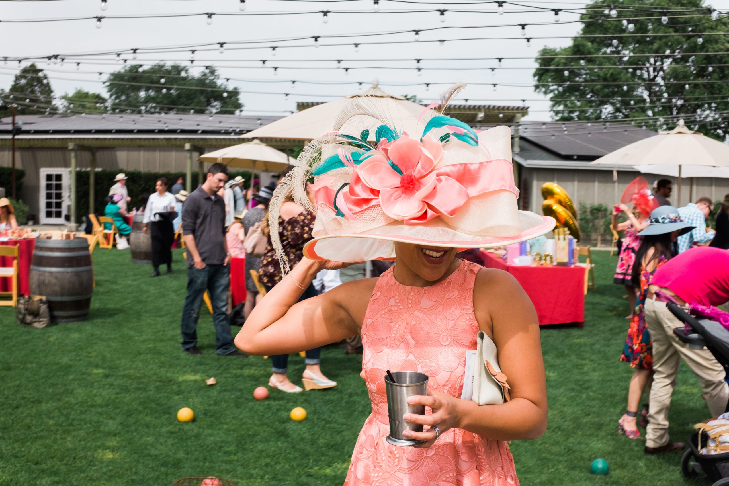 LMR_Derby_2018-6056 (1) Woman in a dress and large hat